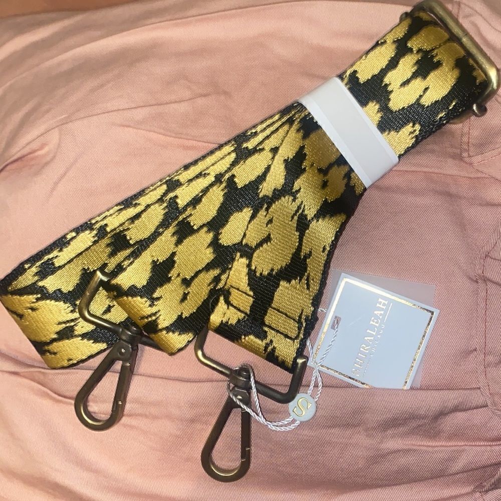 Shiraleah Leopard Guitar Strap! 
